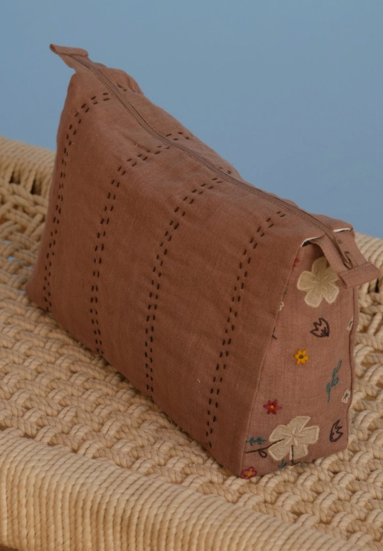 Embroidered Linen pouch/Cinnamon - Image 2