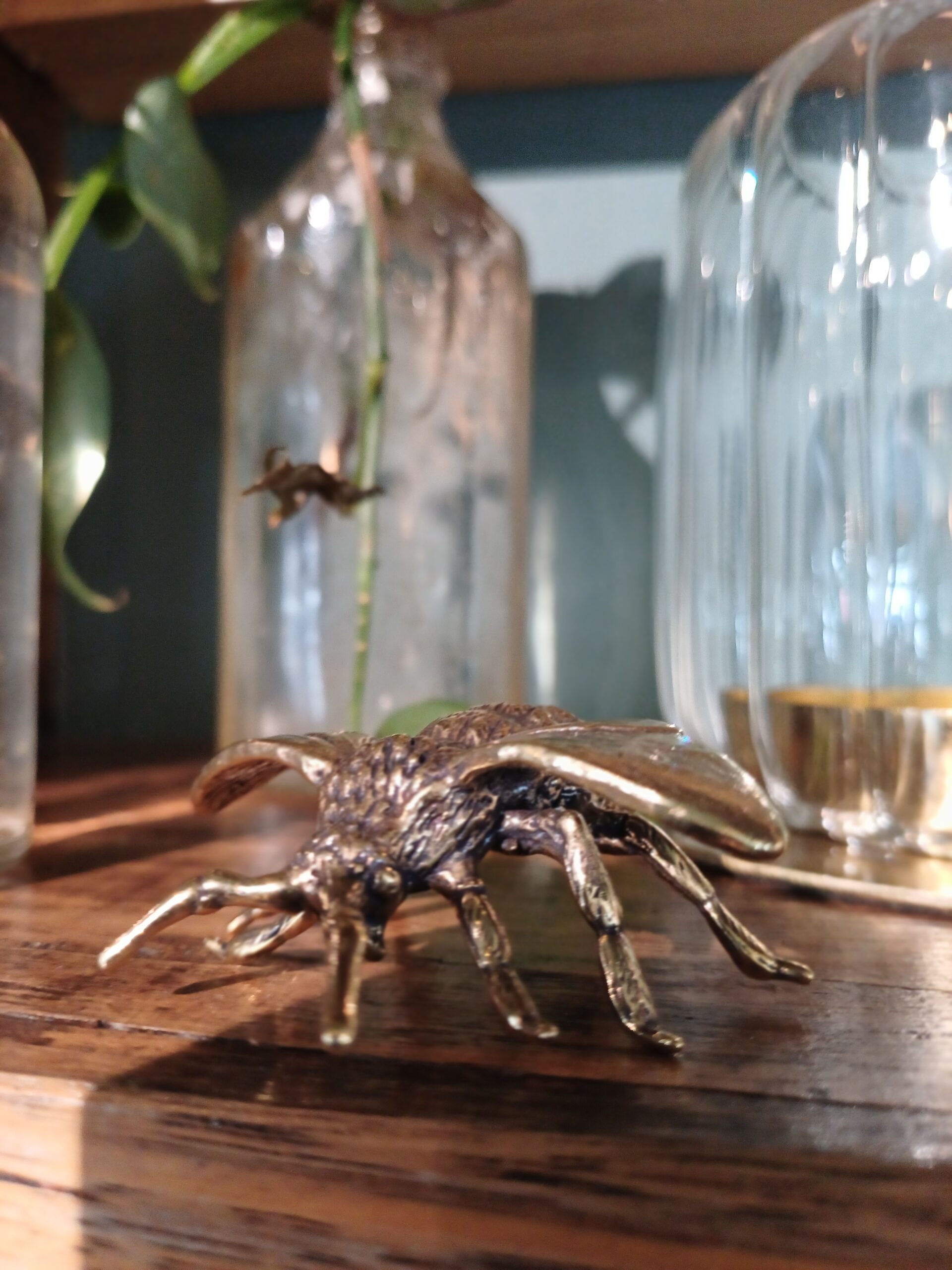 Brass Giant Bee - Image 5